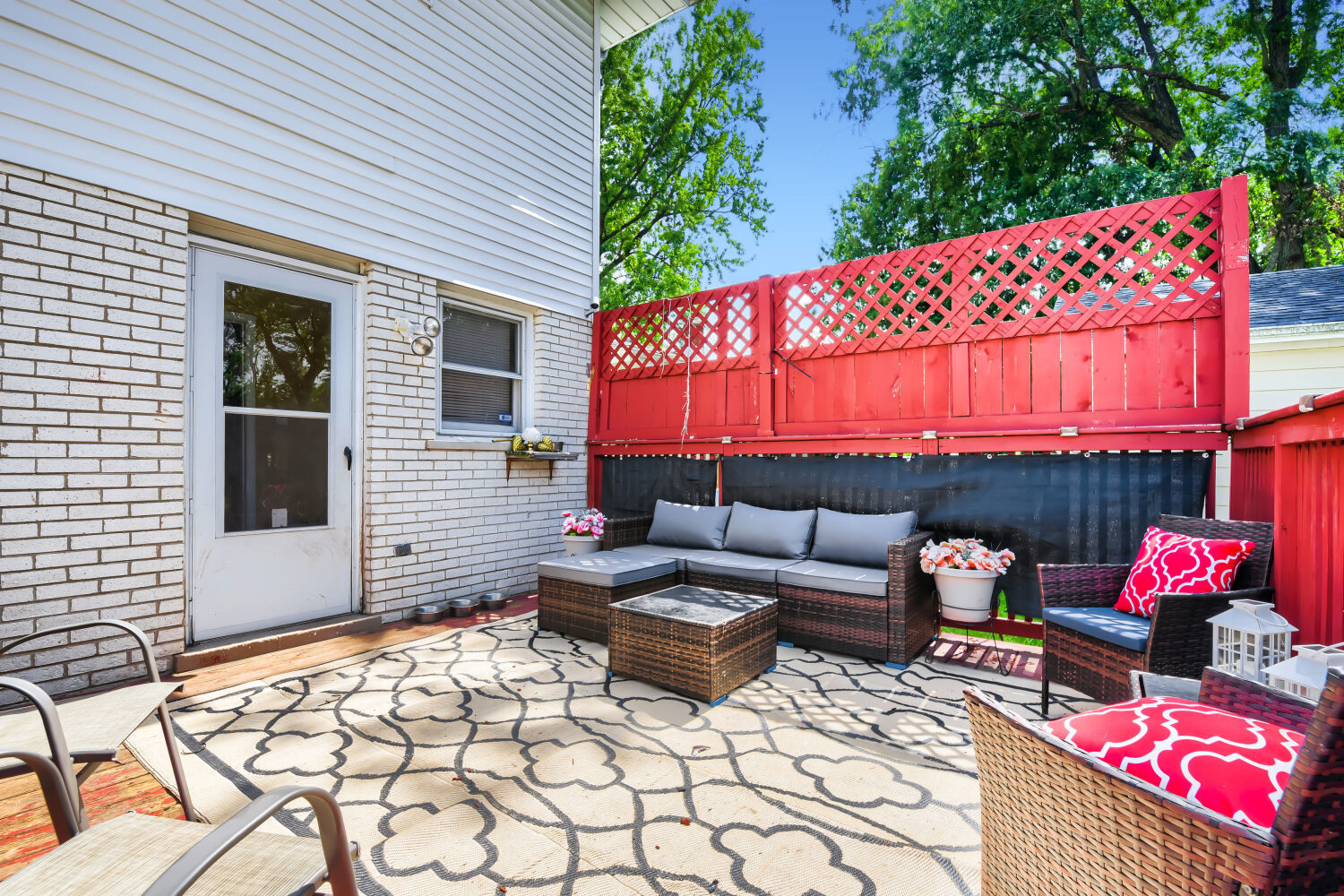 14 N Rebecca Street Property Photo 25