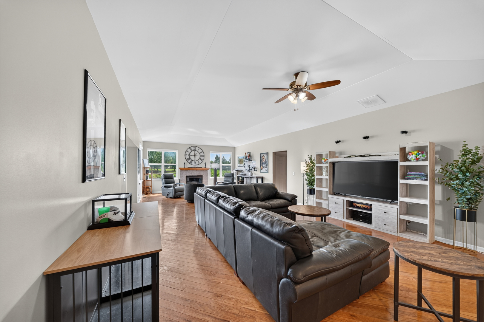 840 Verdi Court Property Photo 3