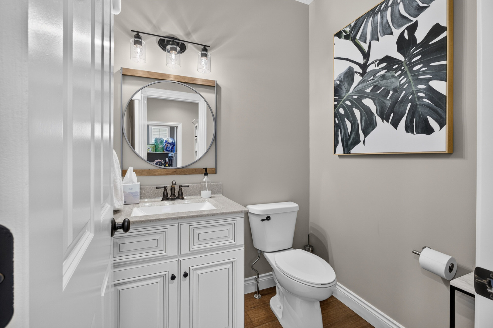 6201 Lillie Avenue Property Photo 17