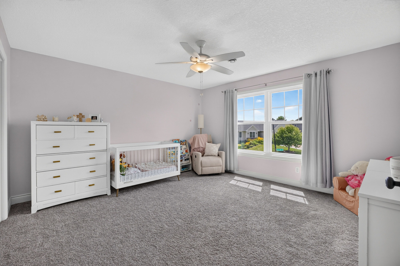 6201 Lillie Avenue Property Photo 28