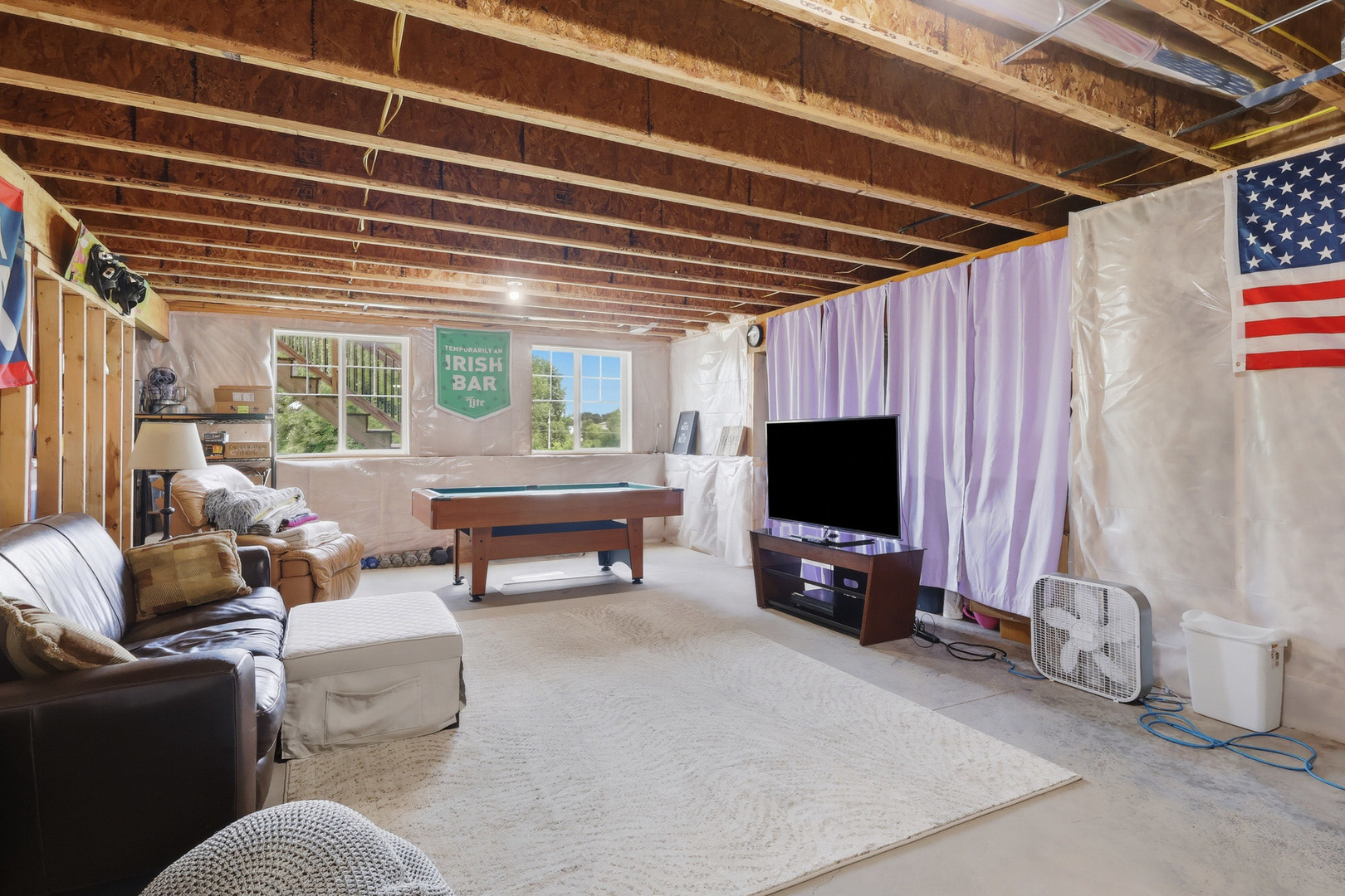 6201 Lillie Avenue Property Photo 37