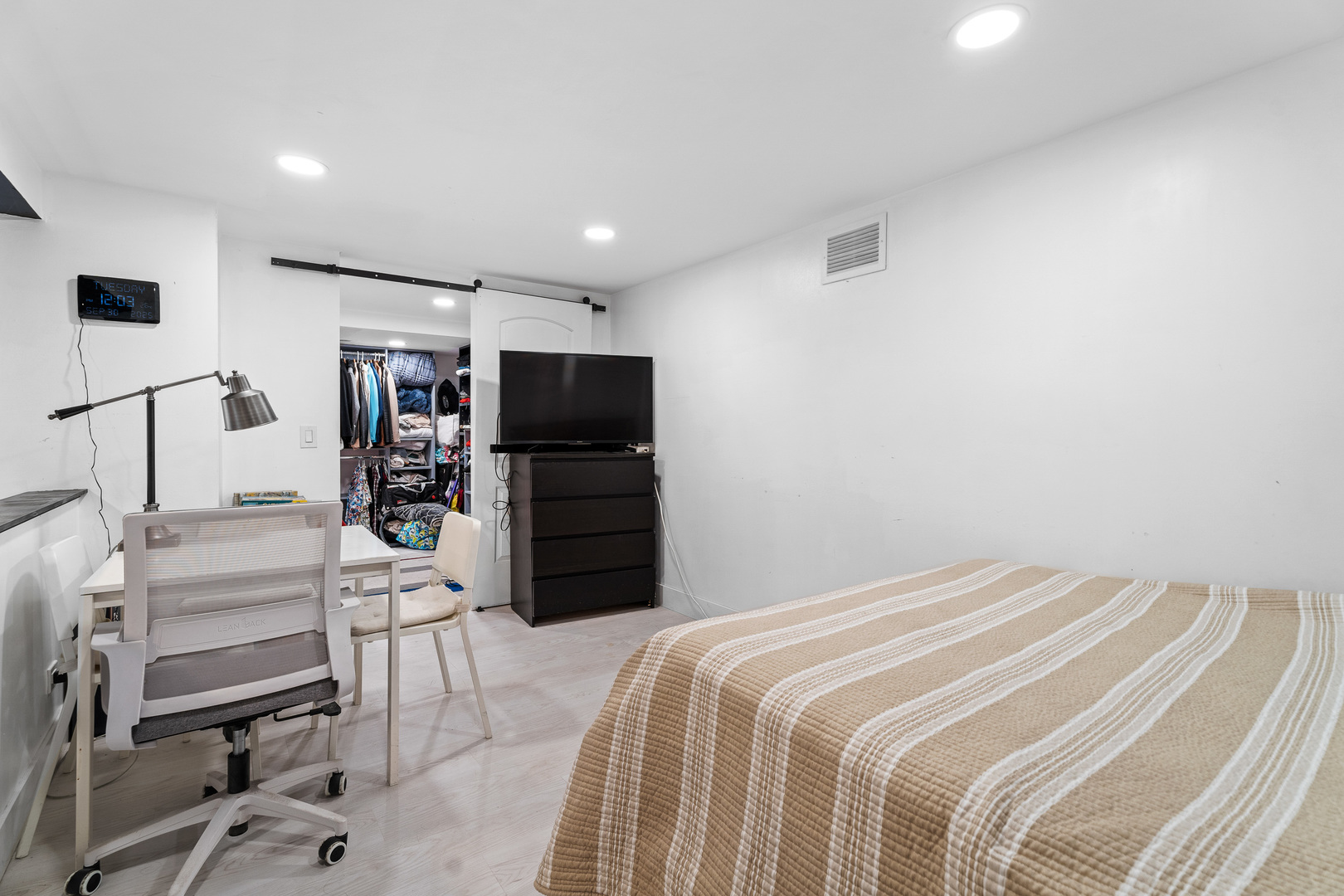 40 N Tower Road 1e Property Photo 14