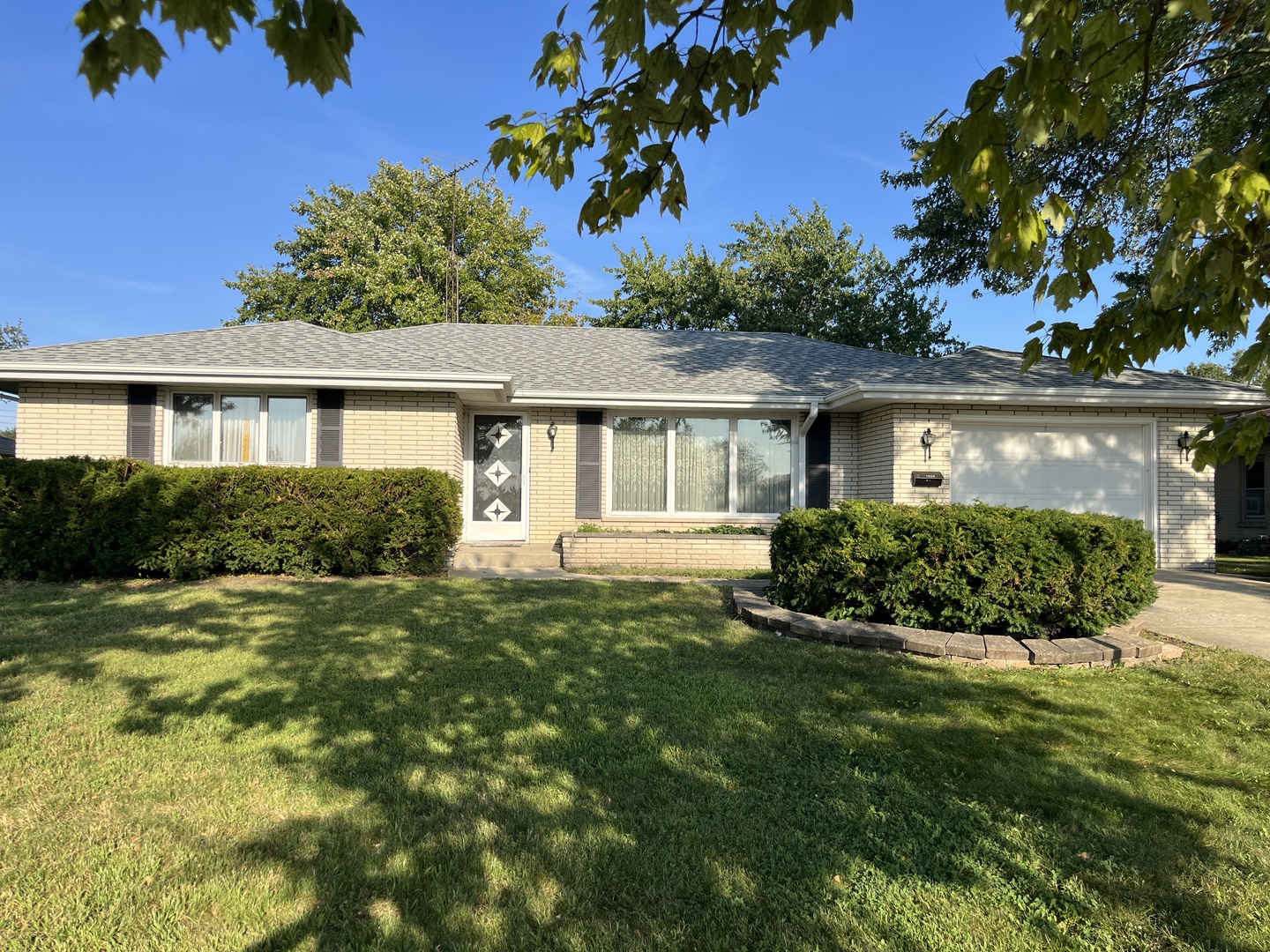 1620 Barthelone Street Property Photo 1