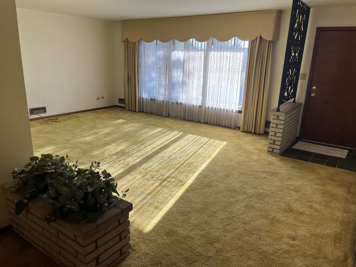 1620 Barthelone Street Property Photo 7