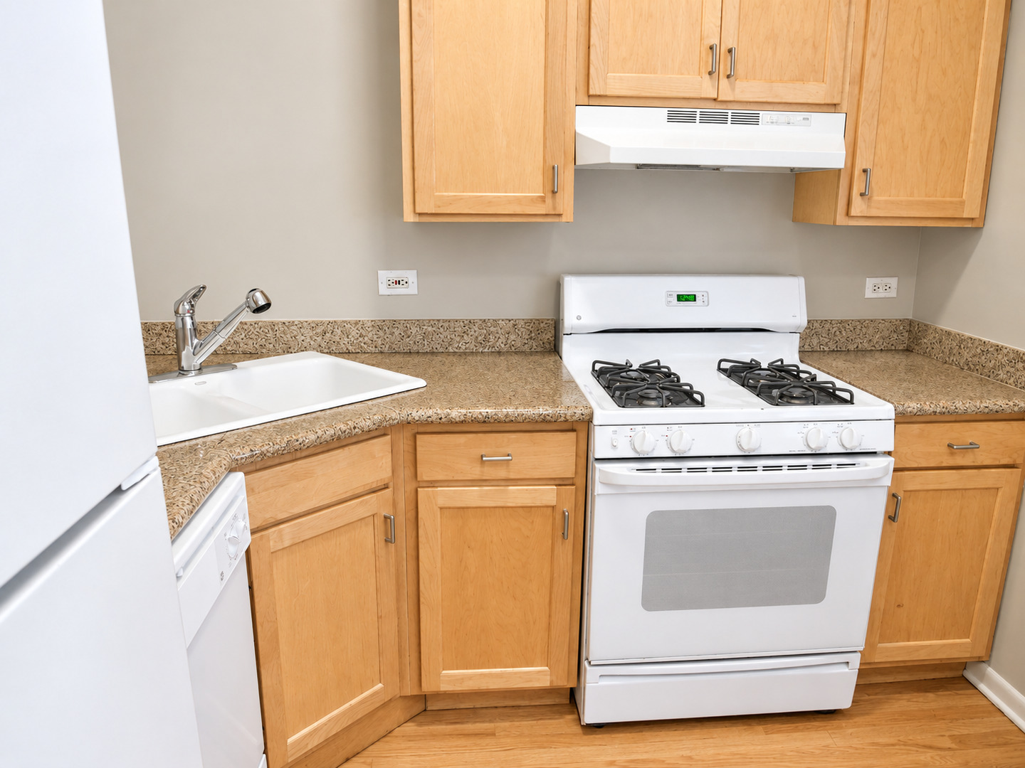 2158 W Erie Street 1 Property Photo 8