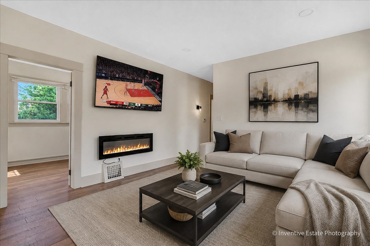 12754352 Property Photo 6