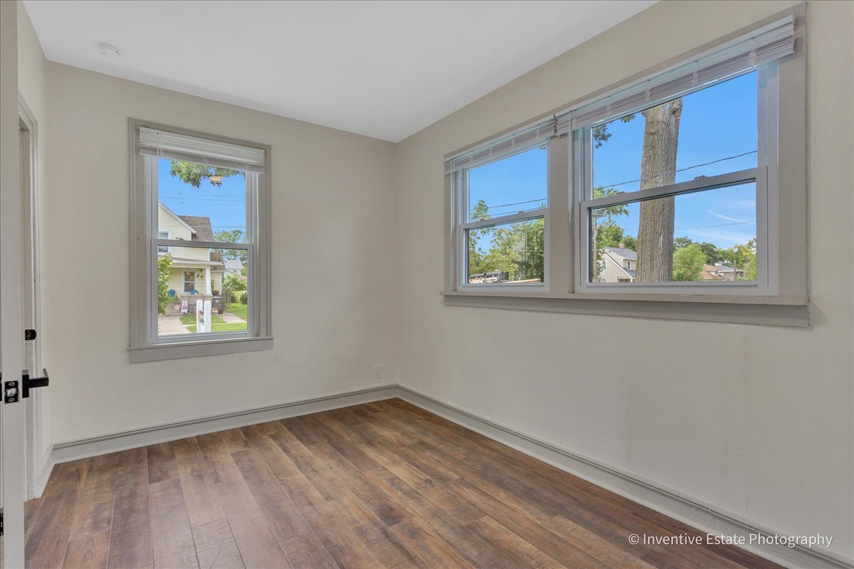 12754352 Property Photo 9
