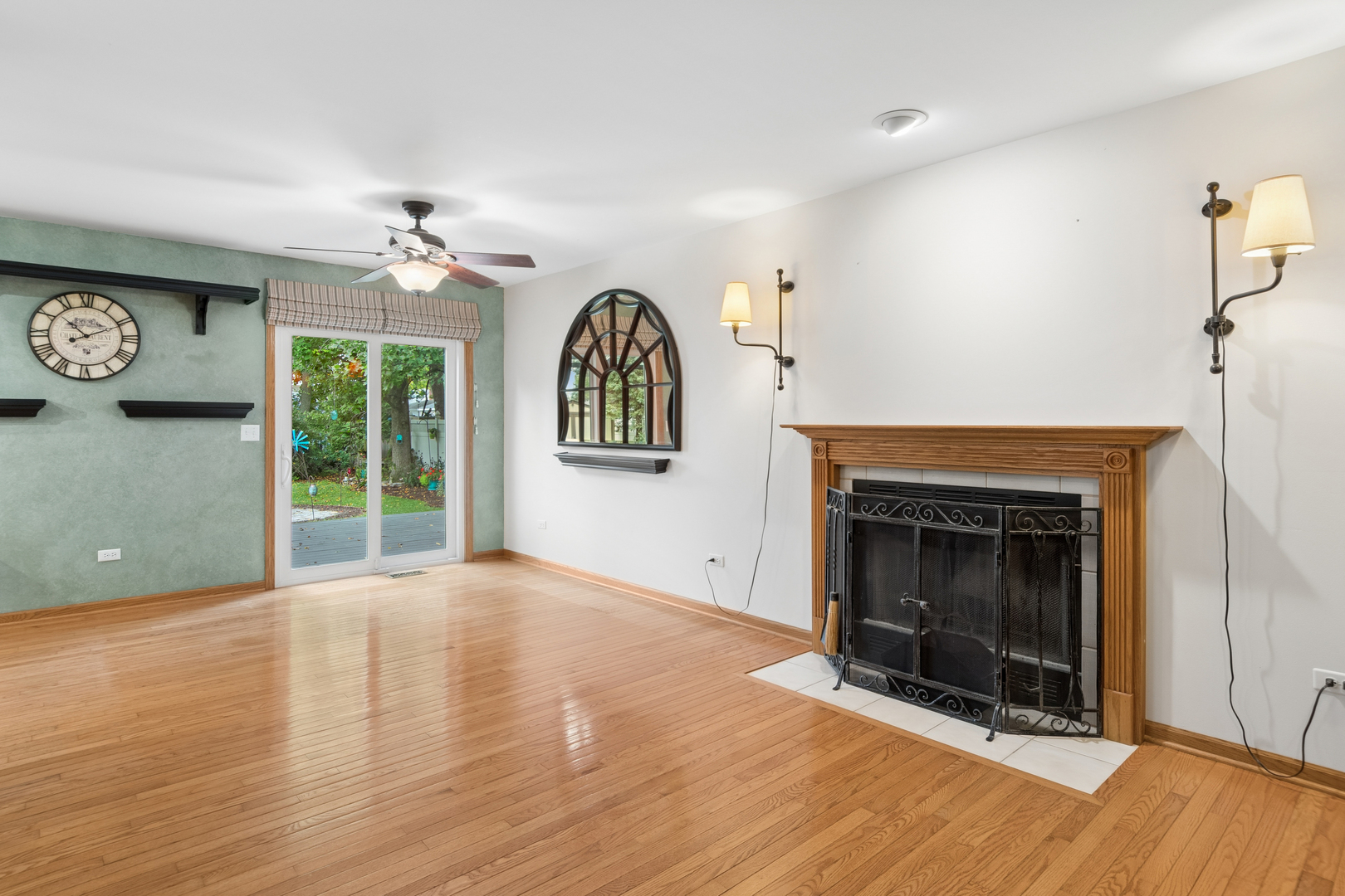 213 Lathem Street Property Photo 10