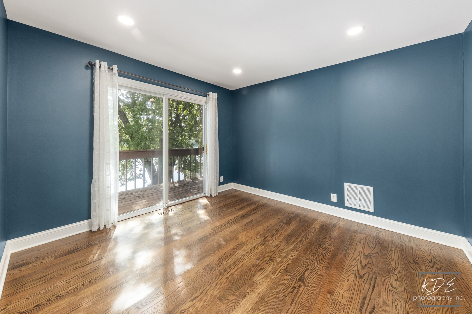 13607 S Lake Drive Property Photo 26