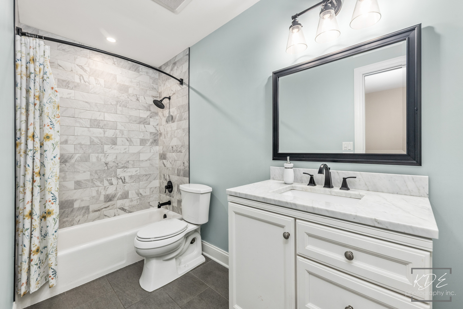 13607 S Lake Drive Property Photo 29