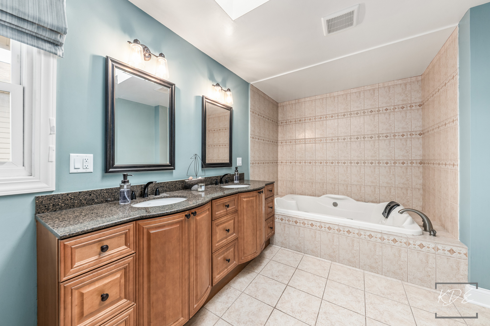 13607 S Lake Drive Property Photo 32
