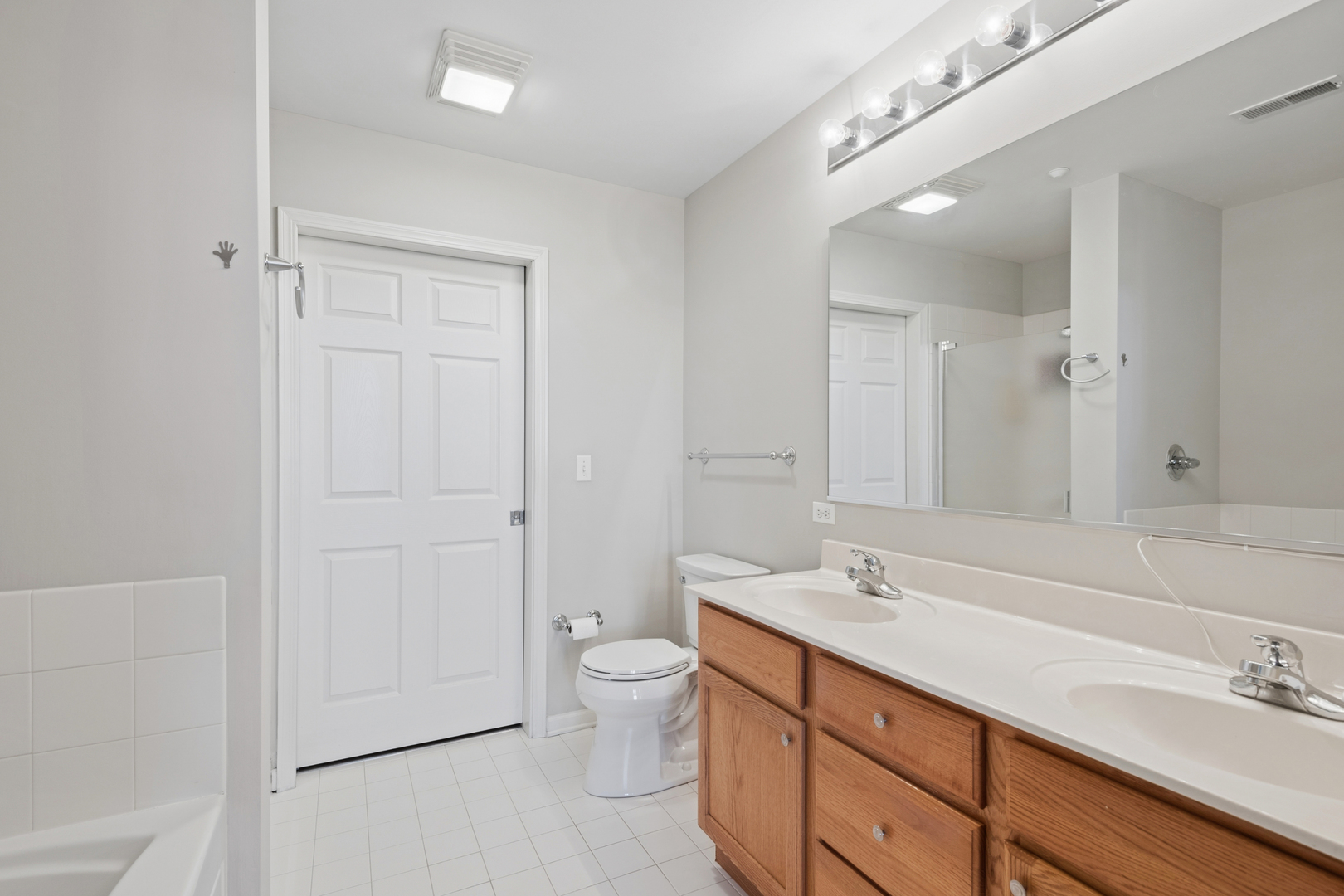 660 Prestwick Lane 507 Property Photo 13