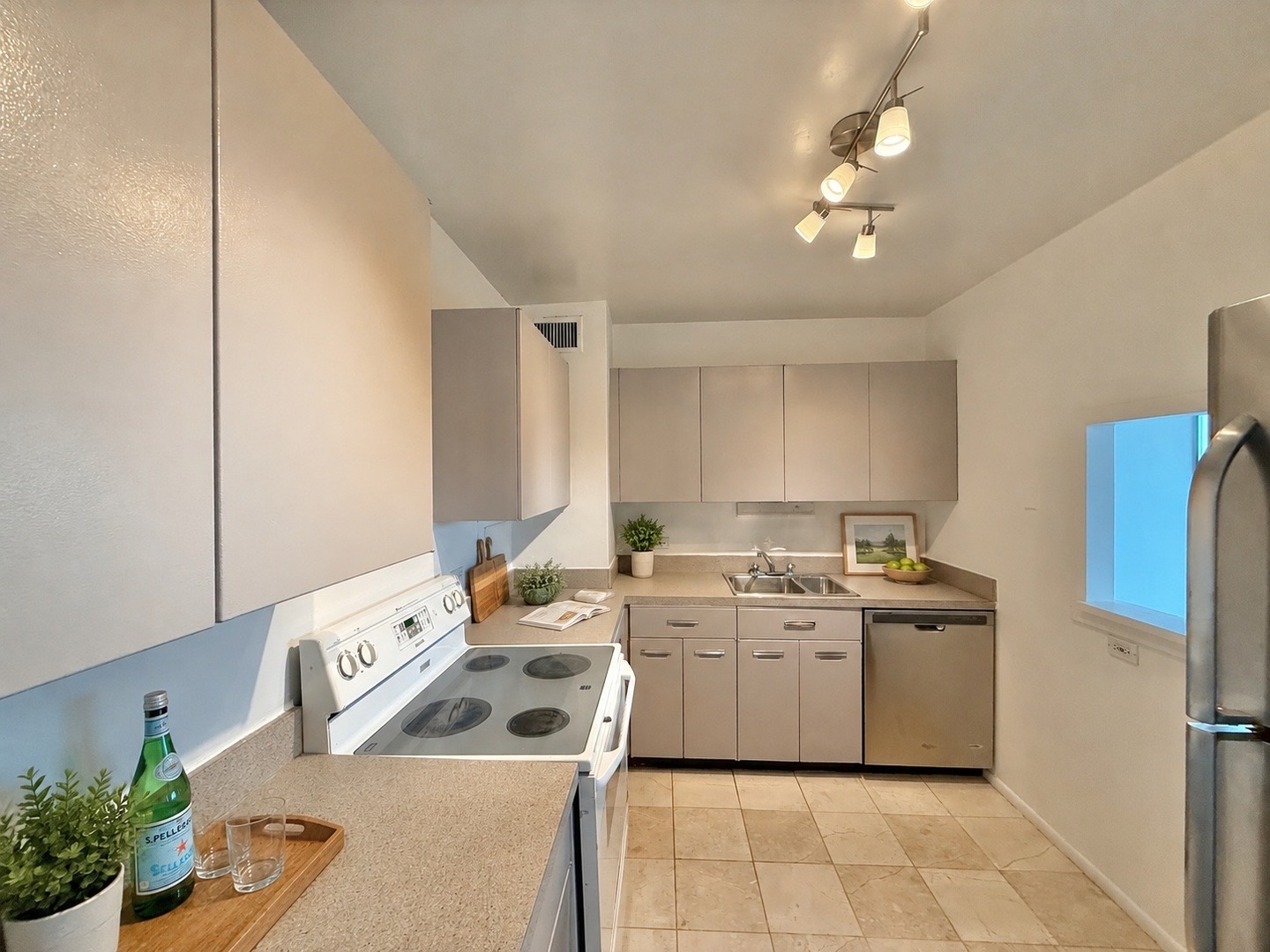 3600 N Lake Shore Drive 2220 Property Photo 11