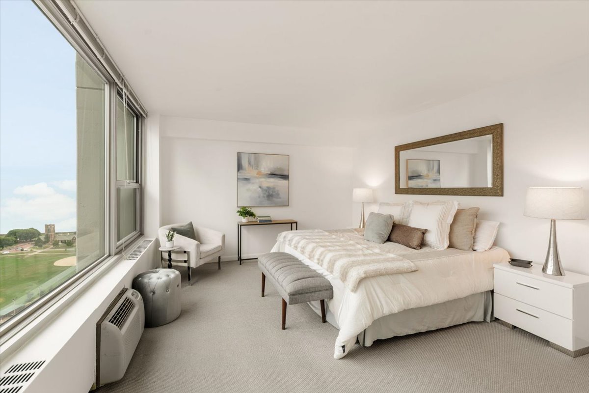 3600 N Lake Shore Drive 2220 Property Photo 17