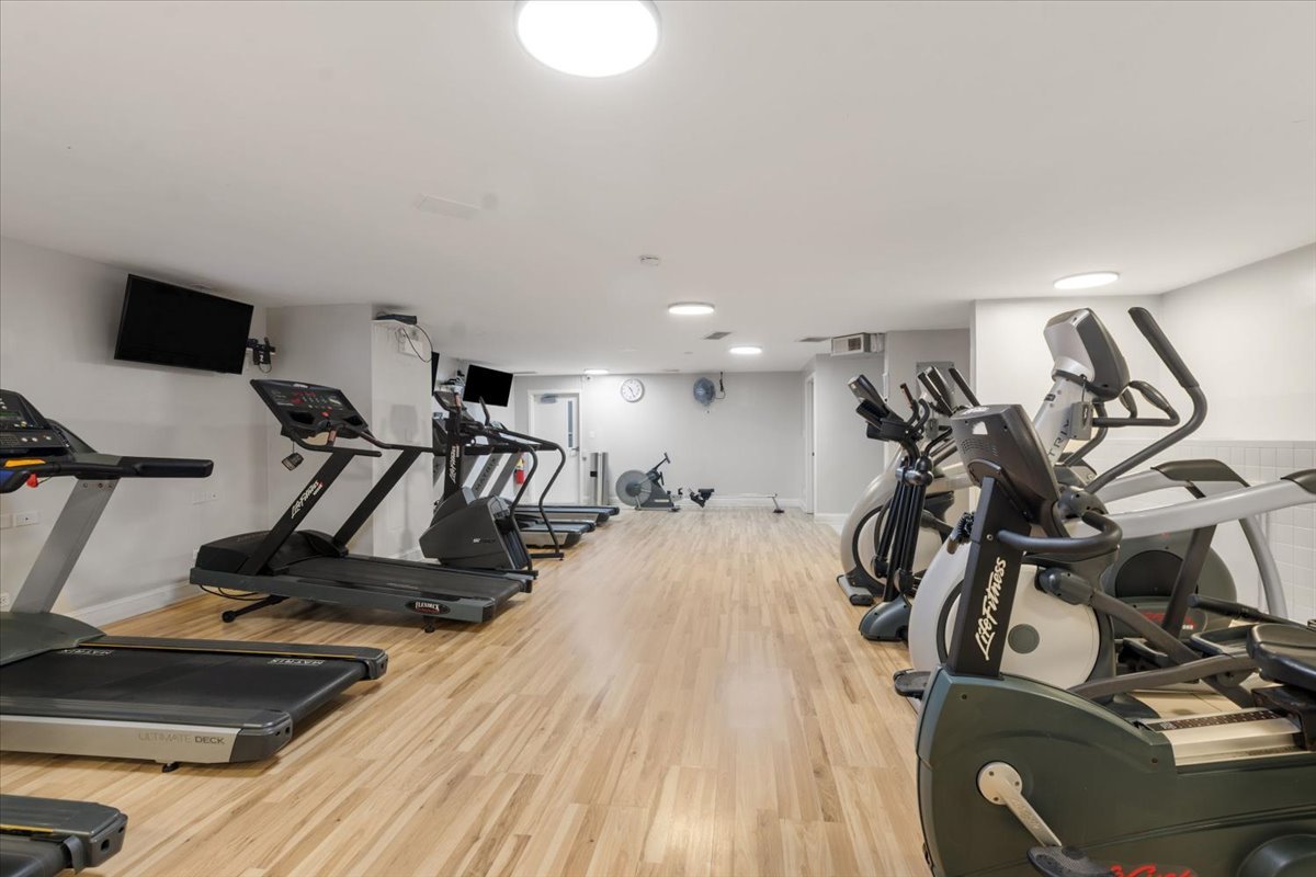 3600 N Lake Shore Drive 2220 Property Photo 30