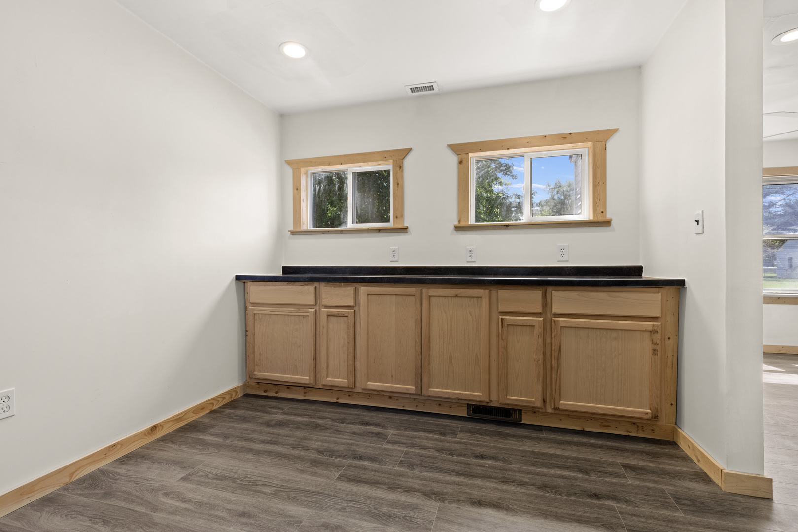 332 Gilbert Terrace Property Photo 8