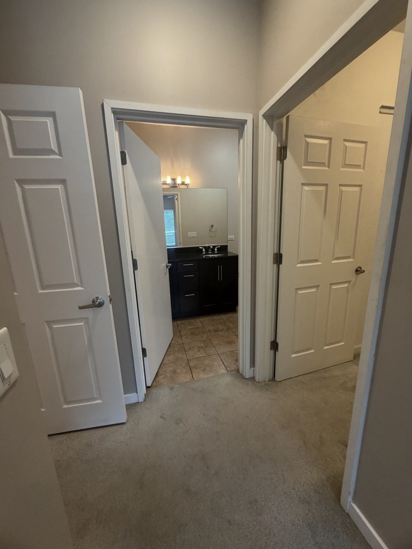 2240 W Madison Street 201 Property Photo 19