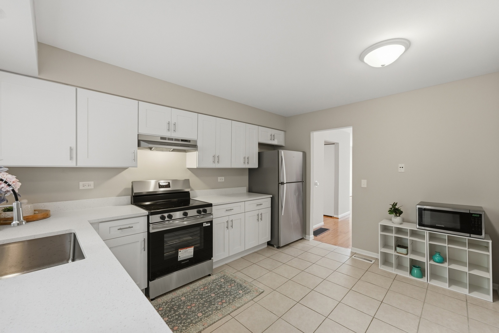 102 Steeple Drive B Property Photo 11