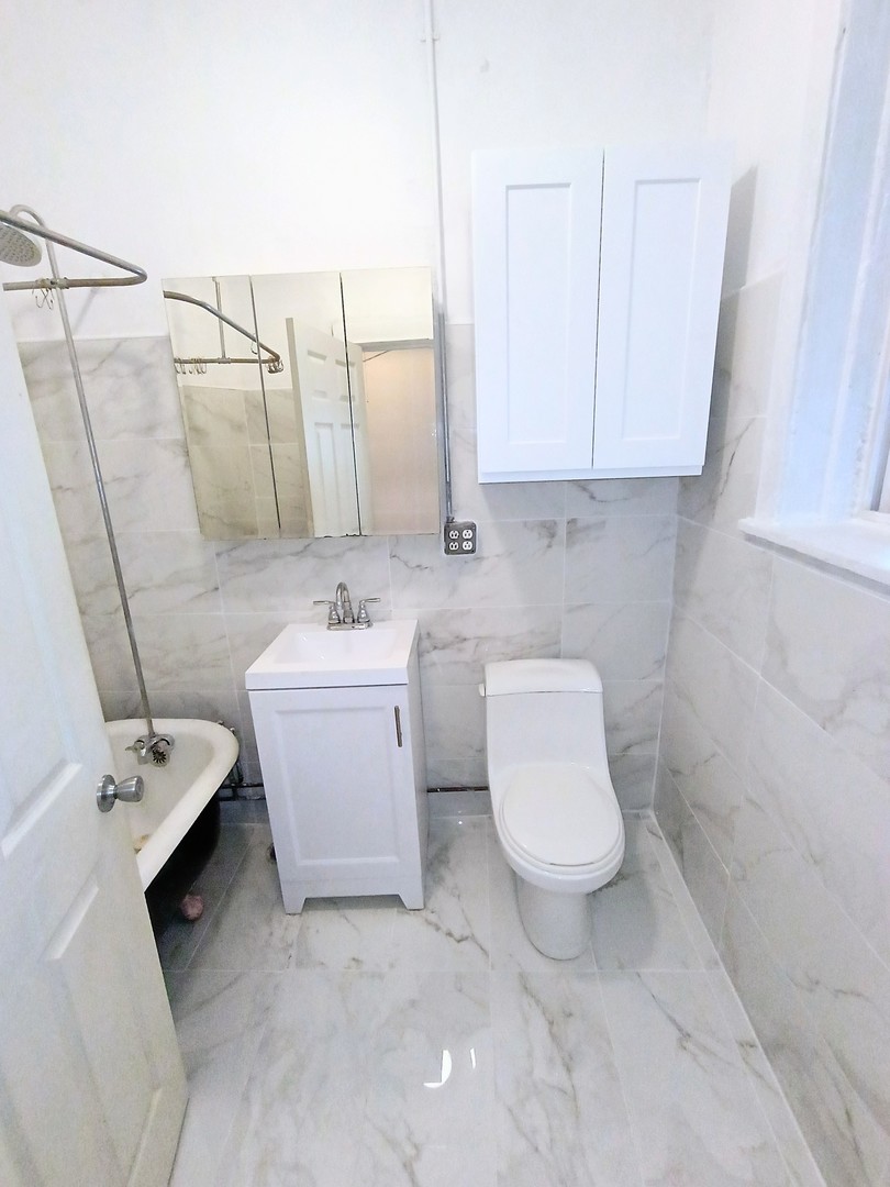 3516 N Broadway Street 2 Property Photo 11