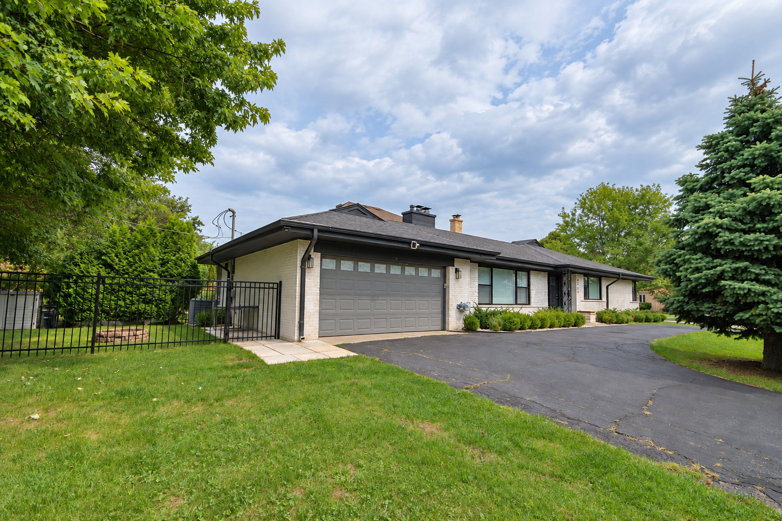4754 W North Shore Avenue Property Photo 4