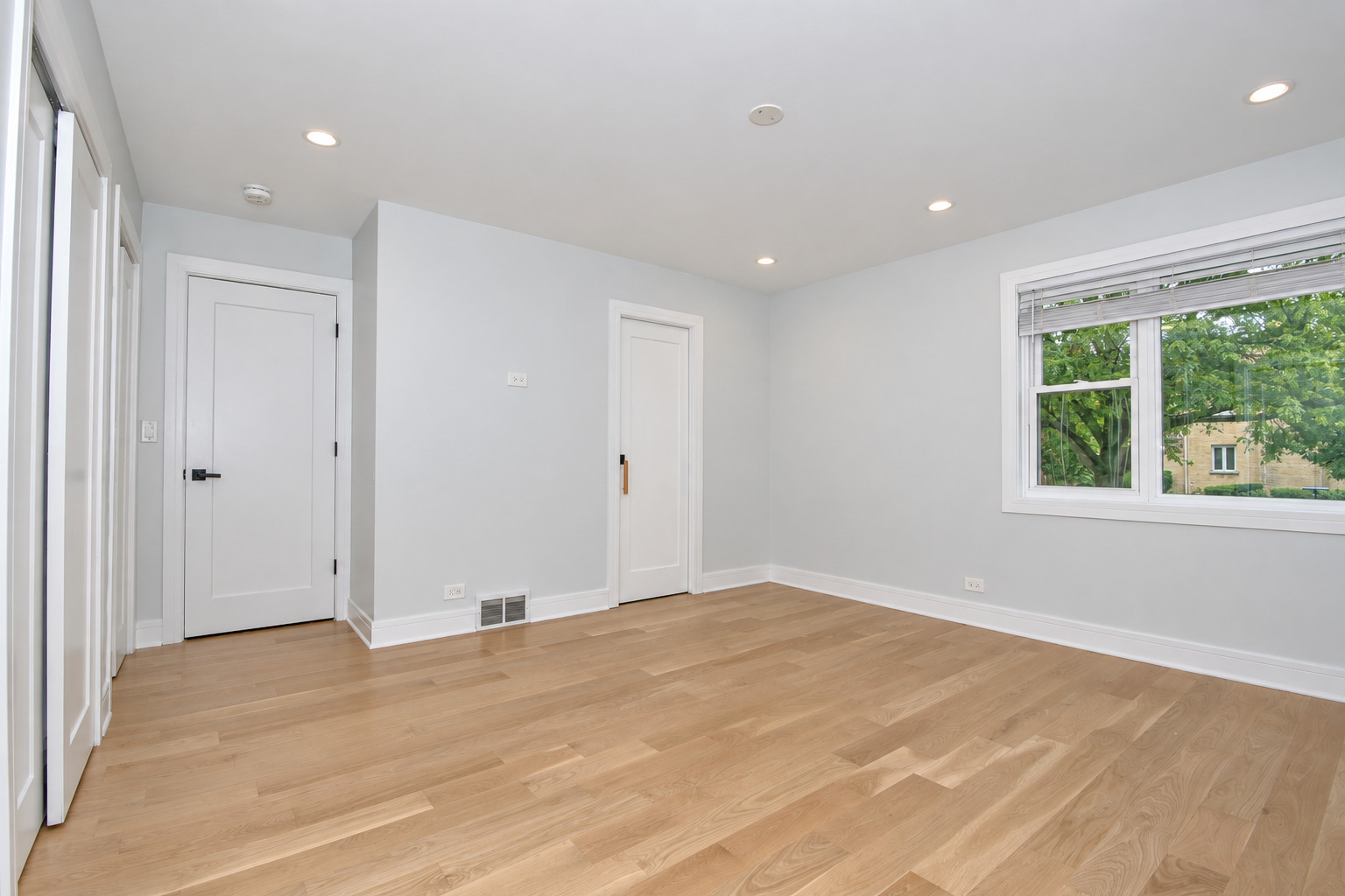 4754 W North Shore Avenue Property Photo 37