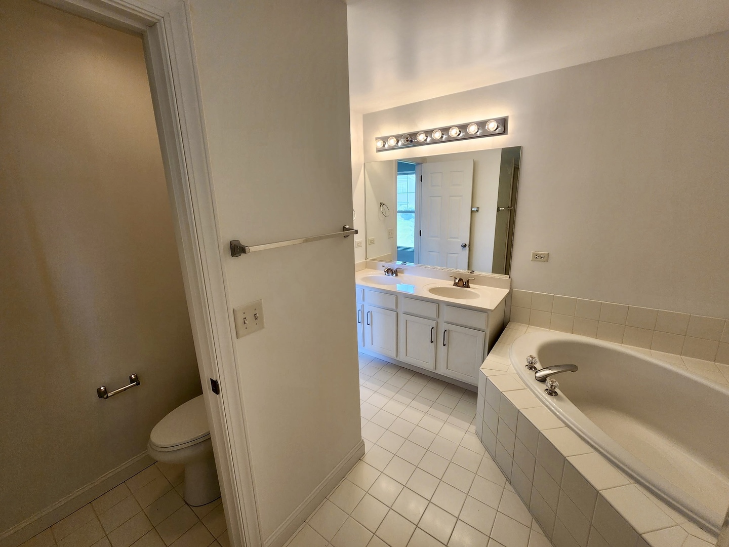 1904 Cobblestone Drive 1904 Property Photo 22