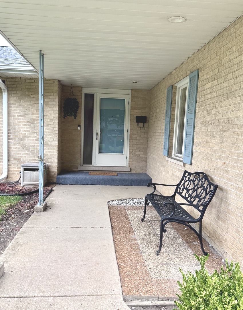 1610 E Dogwood Lane Property Photo 3