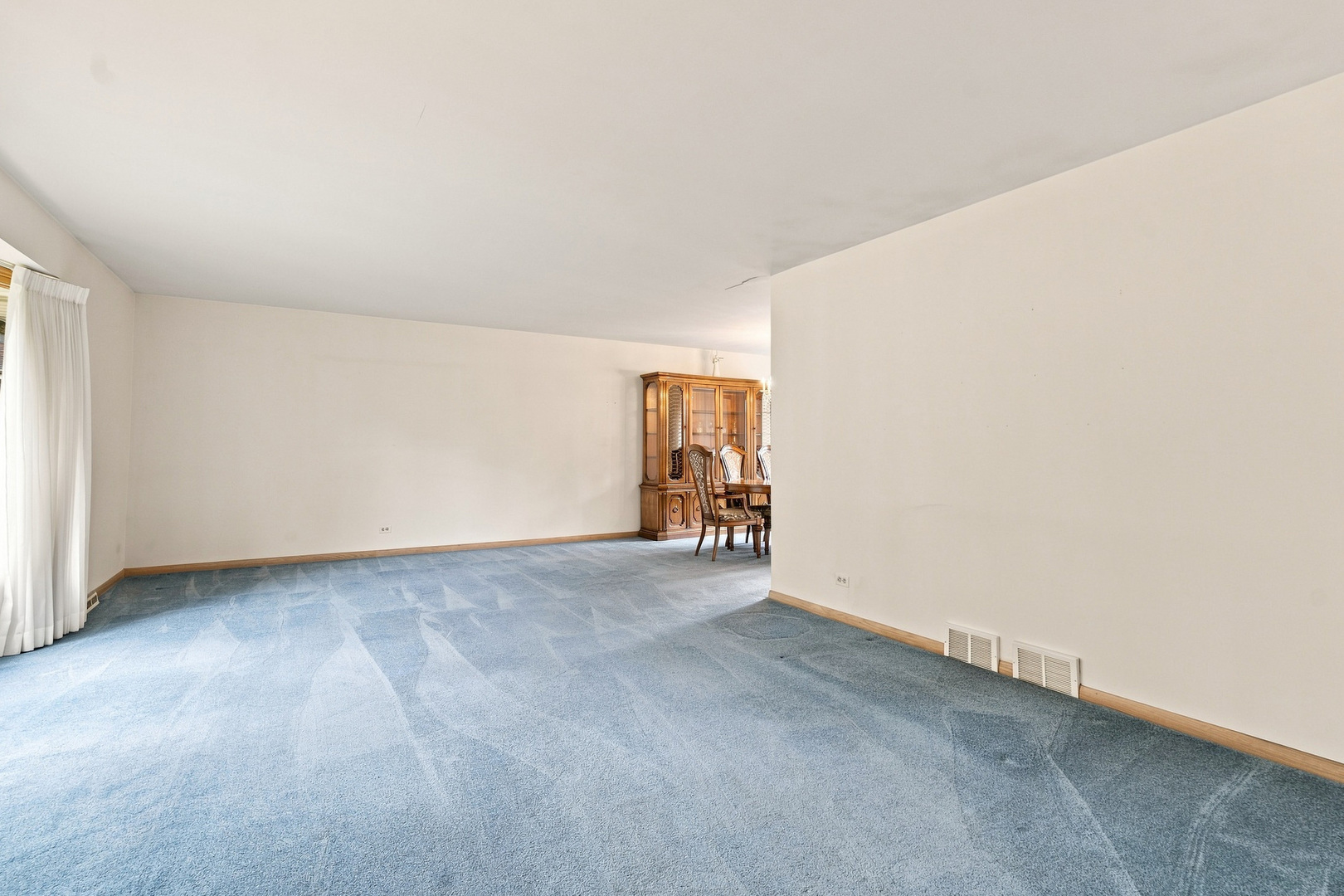 1610 E Dogwood Lane Property Photo 6