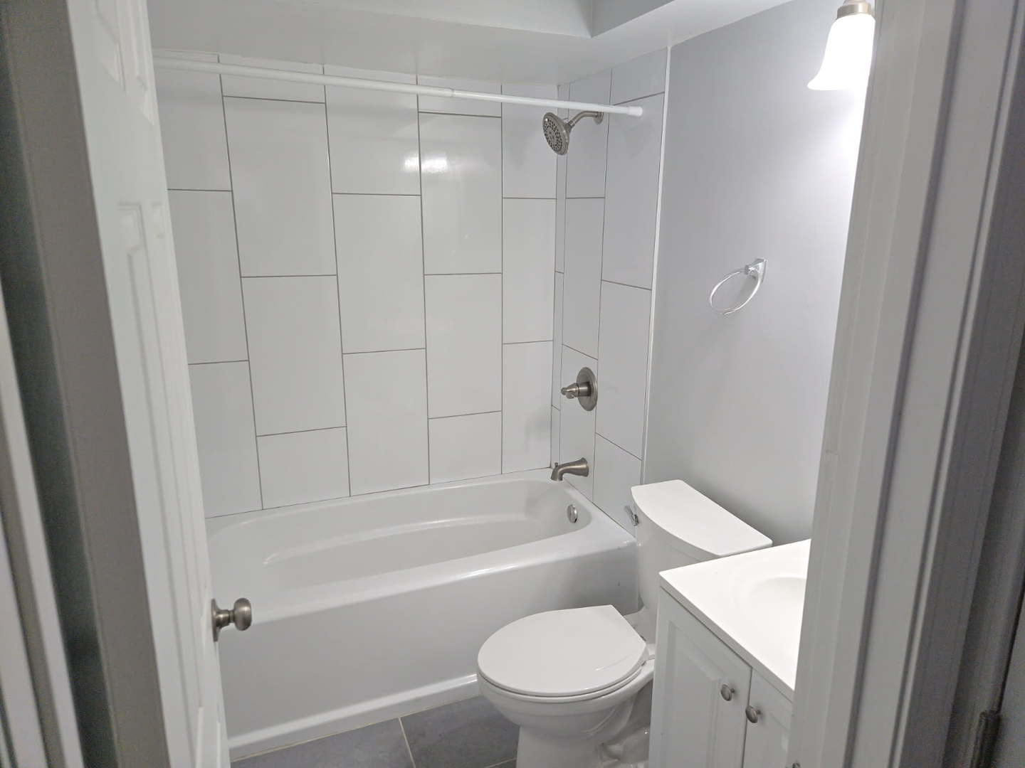 446 N Ardmore Avenue Gd Property Photo 5