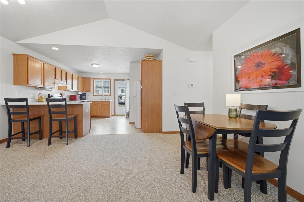 1312 Inglewood Circle Property Photo 4