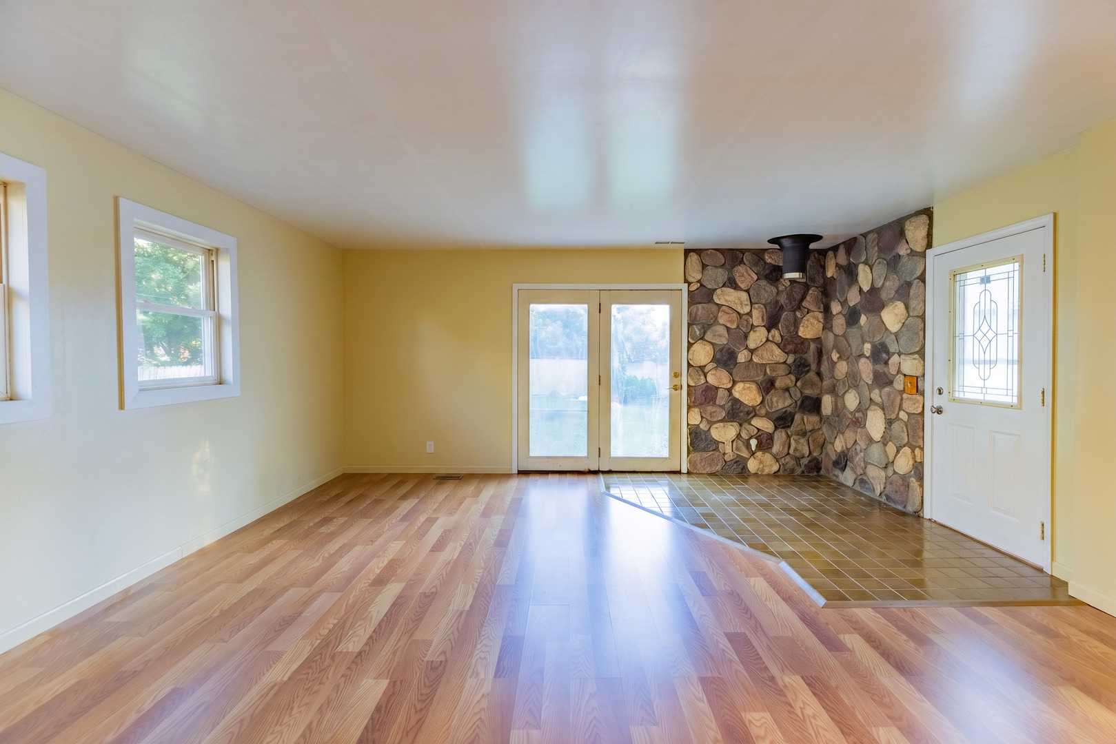 18843 W Deerpath Road Property Photo 9