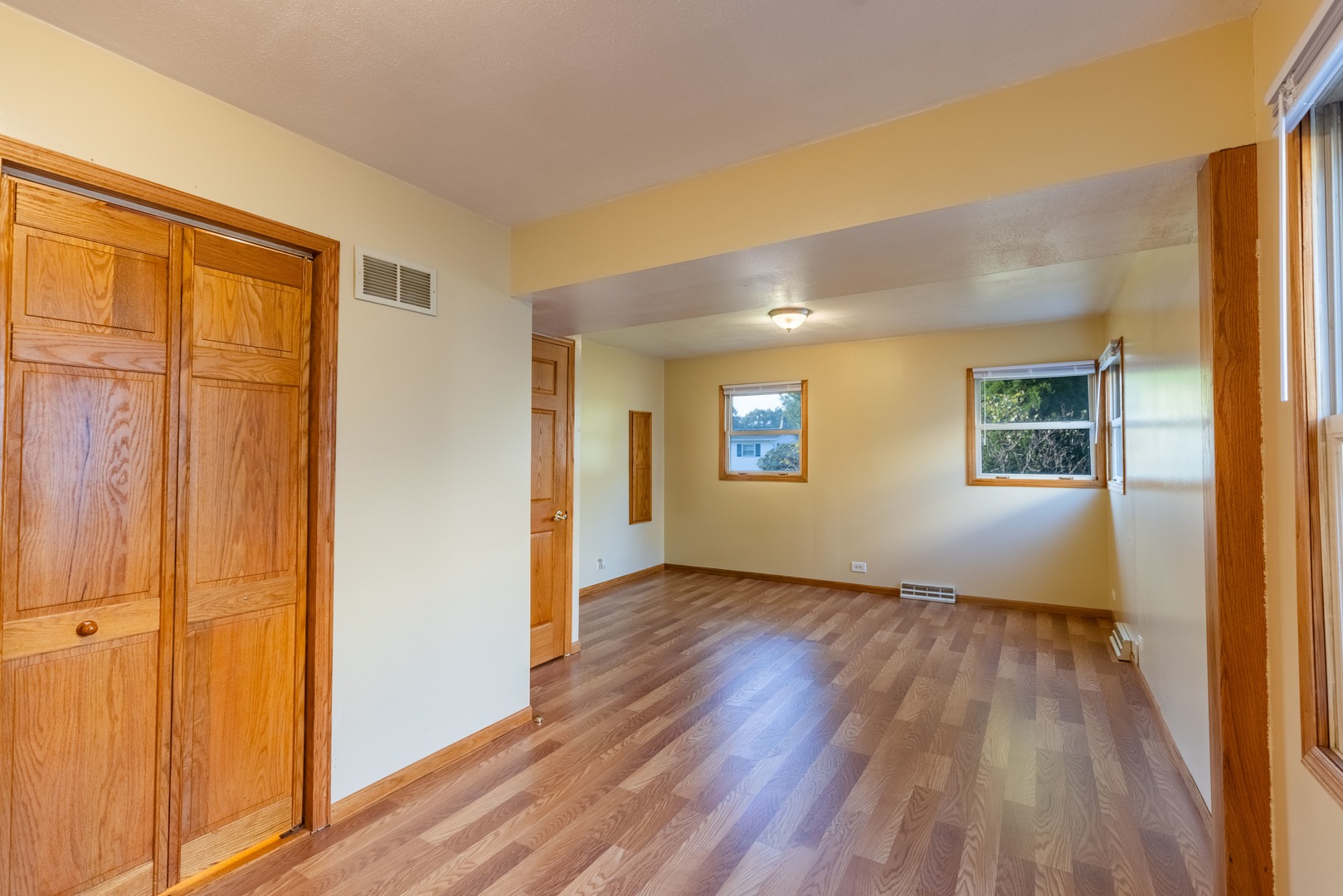 18843 W Deerpath Road Property Photo 11
