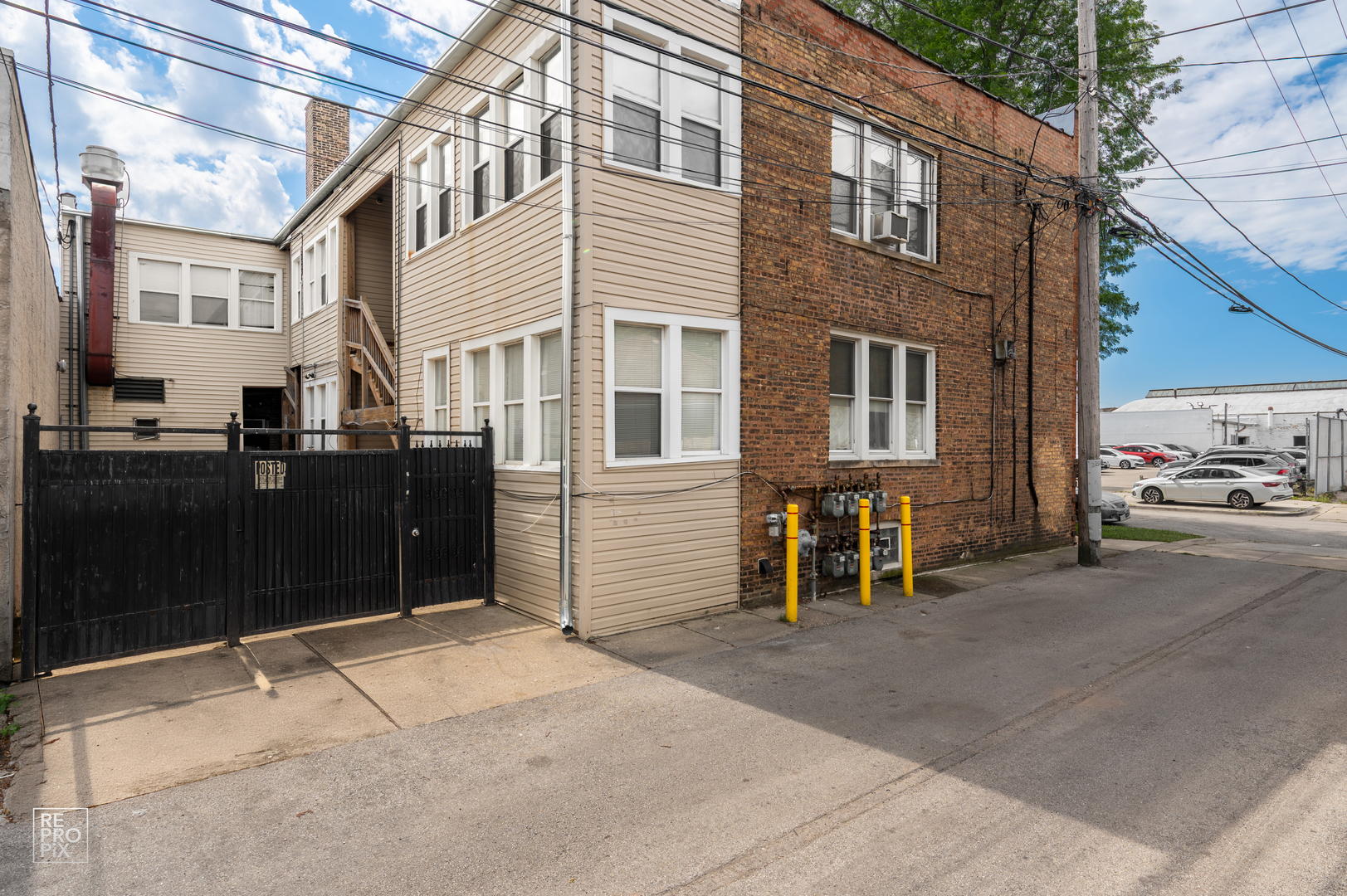 5256 W Irving Park Road Property Photo 5