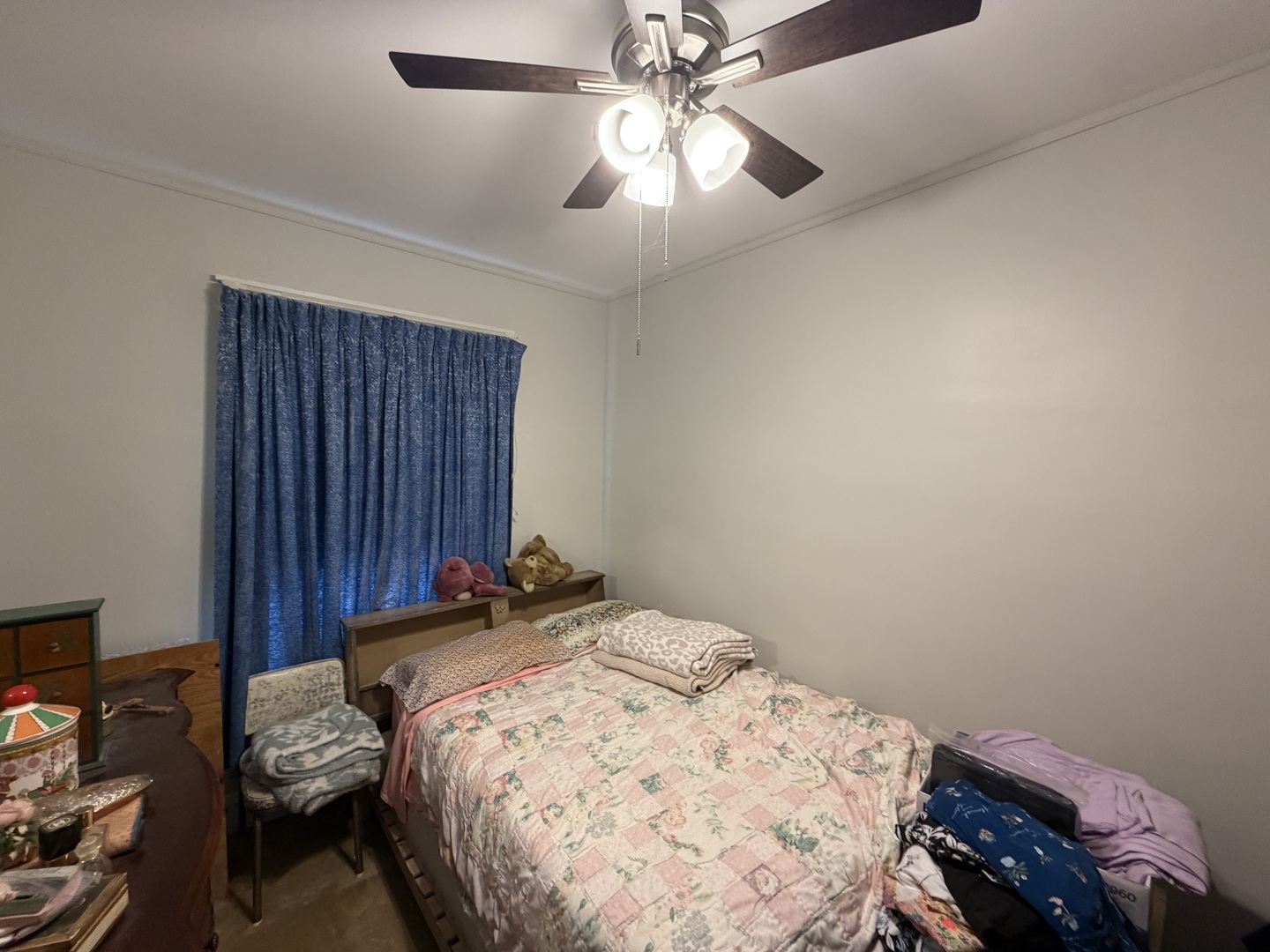 5256 W Irving Park Road Property Photo 10