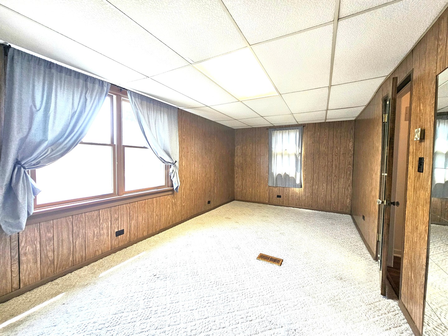 1014 S Summit Avenue Property Photo 12