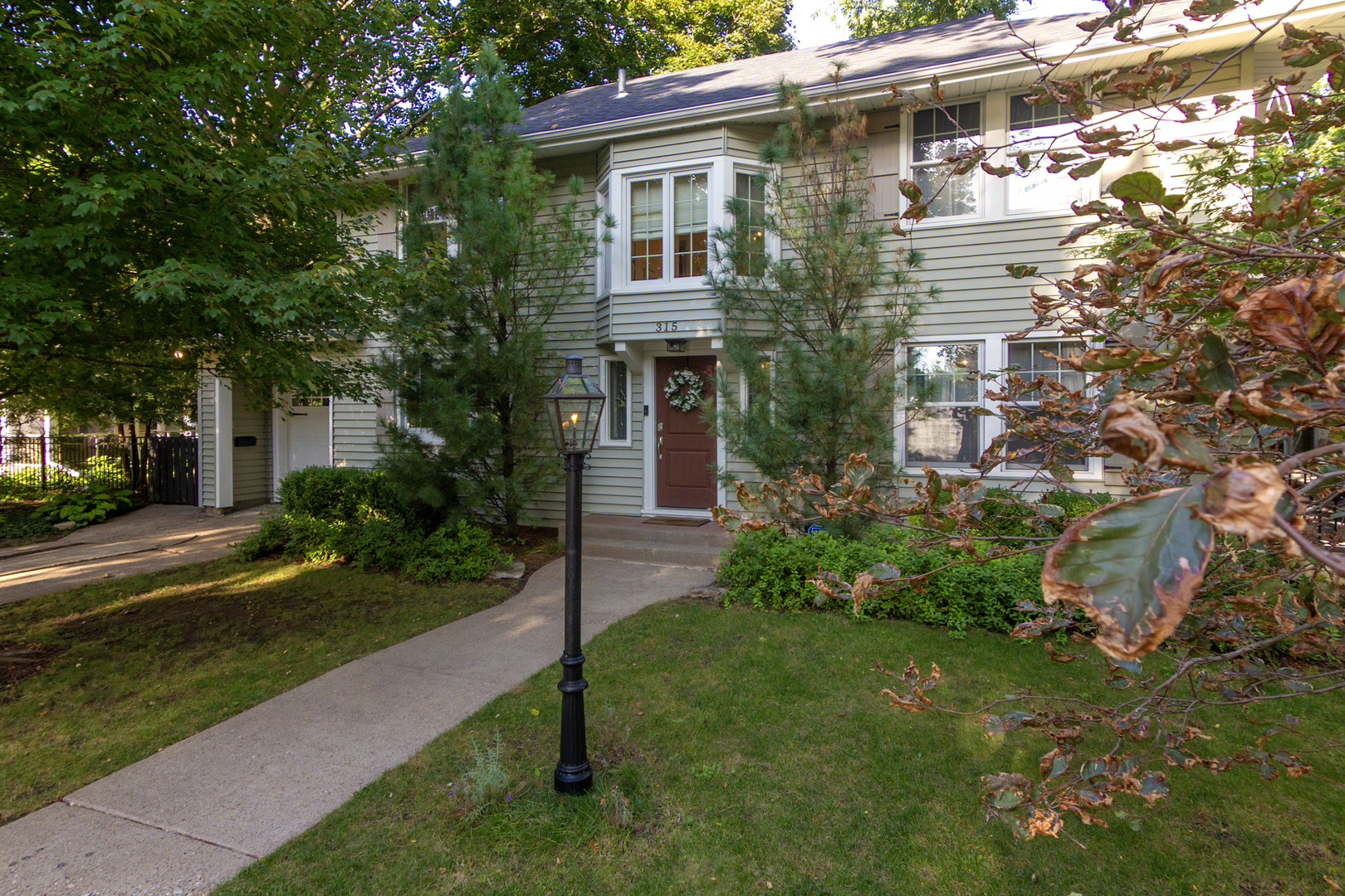 315 Ridgewood Avenue Property Photo 2