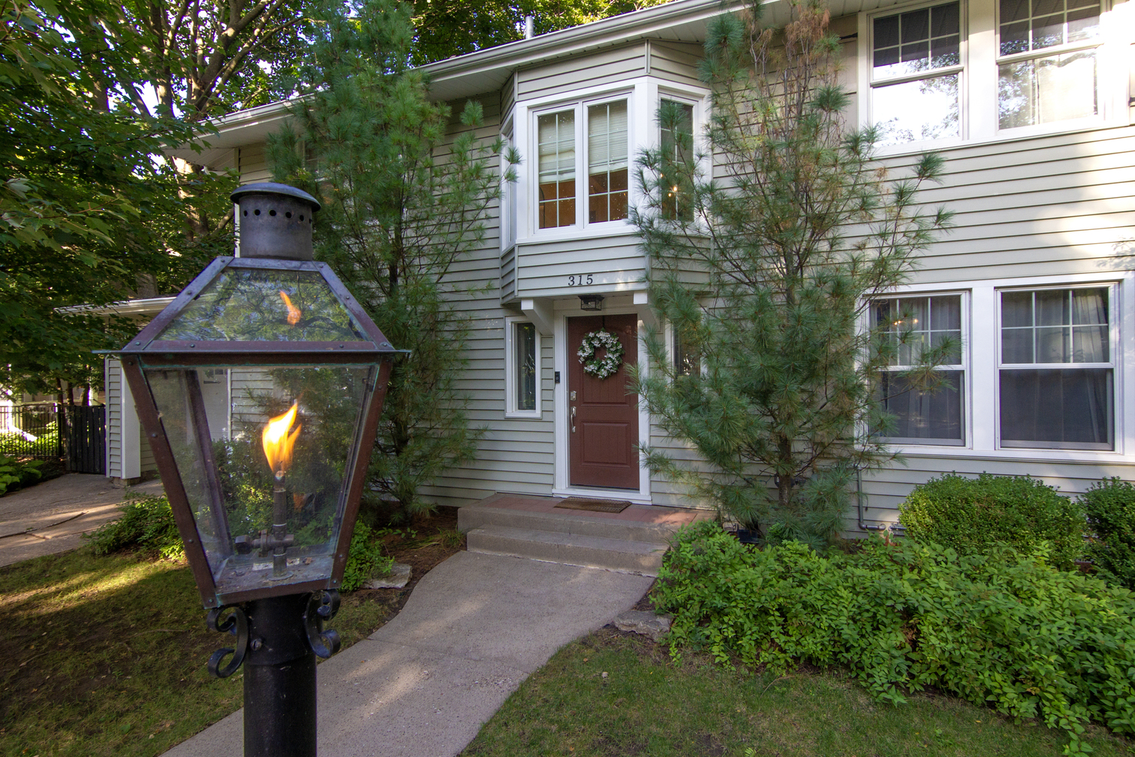 315 Ridgewood Avenue Property Photo 4