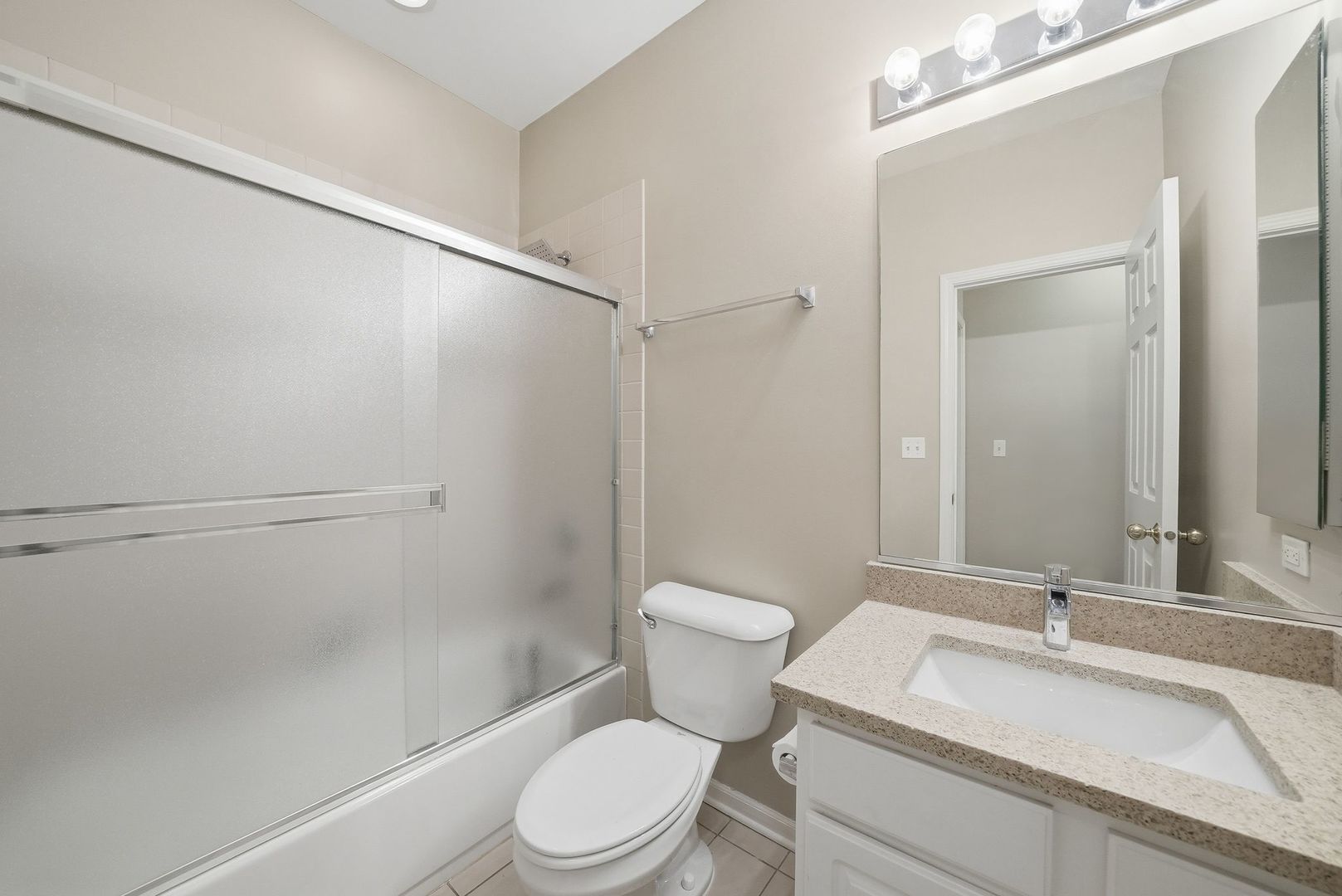 1225 N Orleans Street 602 Property Photo 13