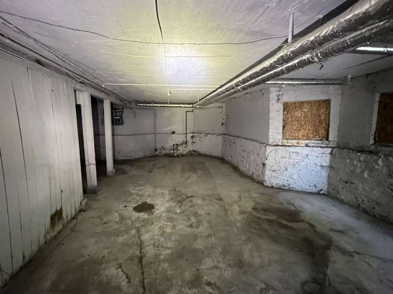 12754469 Property Photo 37