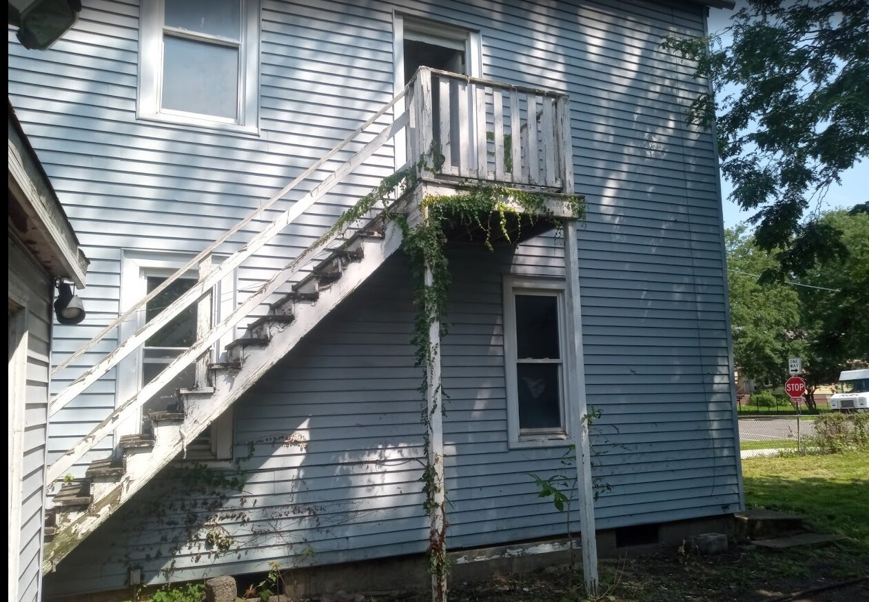 7300 S Peoria Street Property Photo 2