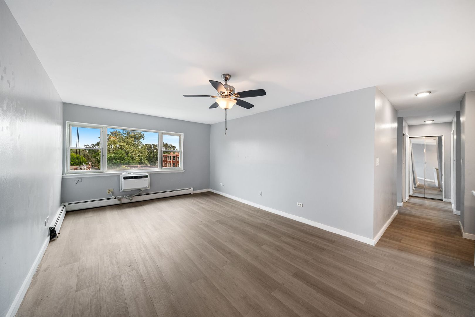 7854 S South Shore Drive 502 Property Photo 11
