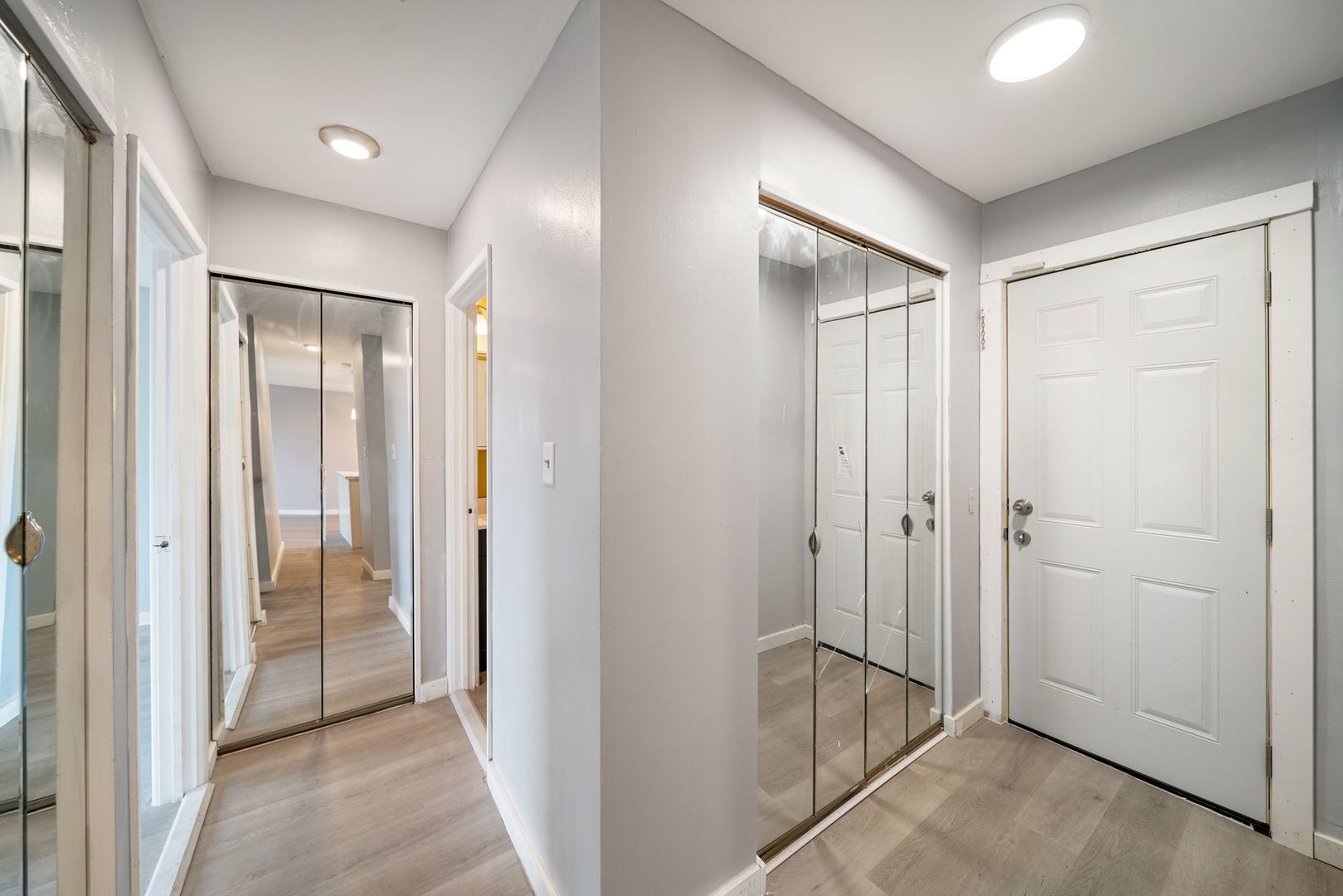 7854 S South Shore Drive 502 Property Photo 12