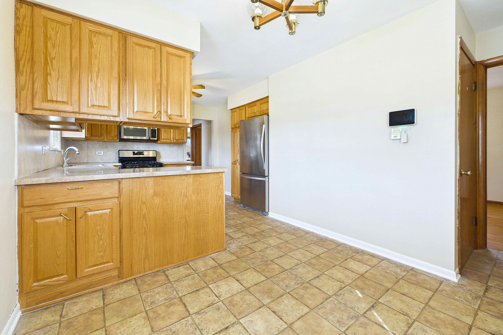 2531 Atlantic Street Property Photo 8