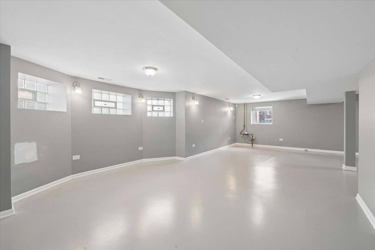 6437 W 26th Street Property Photo 22