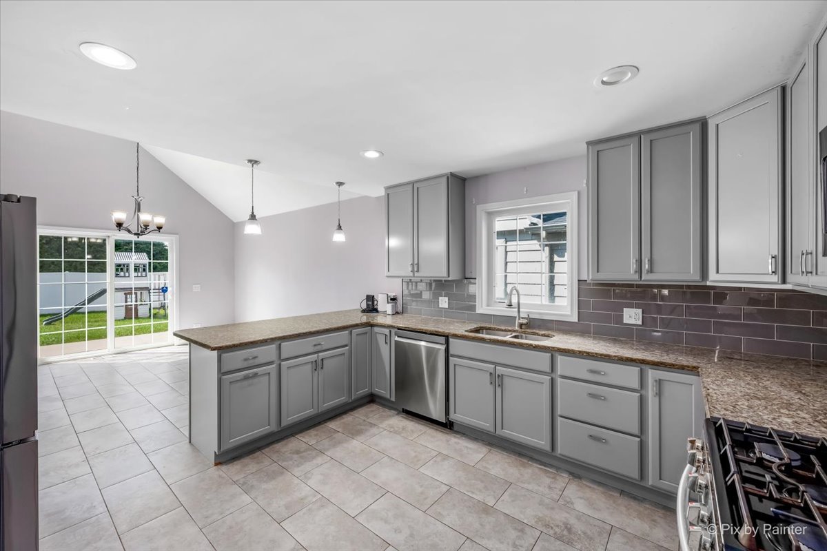 400 Spruce Avenue Property Photo 14