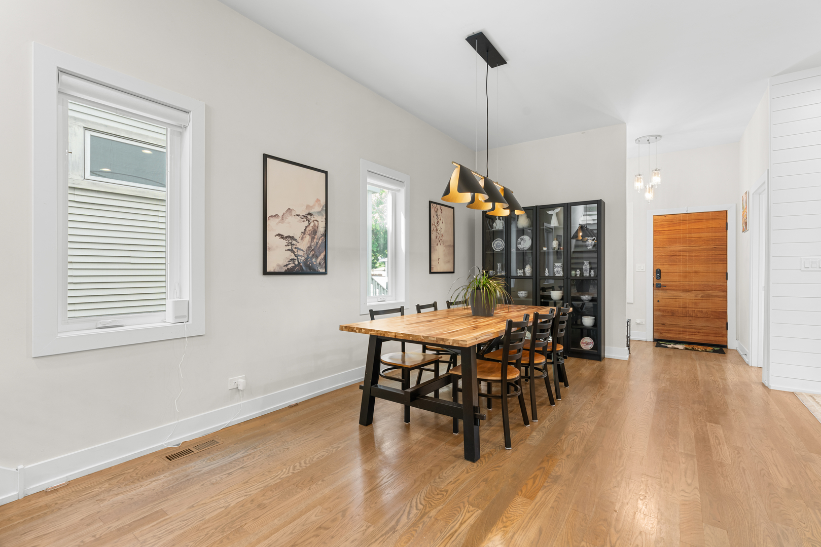5047 W Winnemac Avenue Property Photo 14