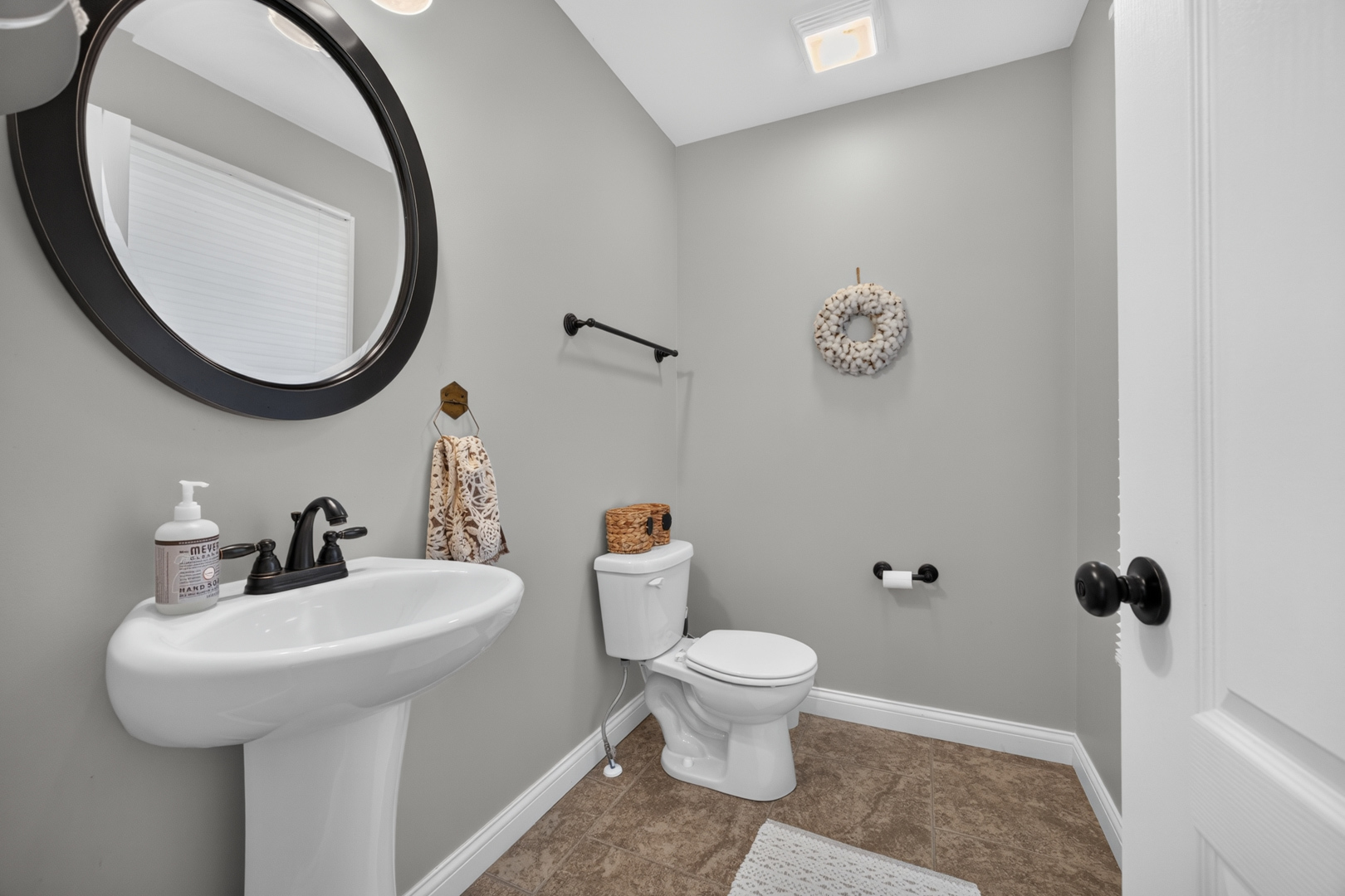 1711 Coralstone Way Property Photo 19