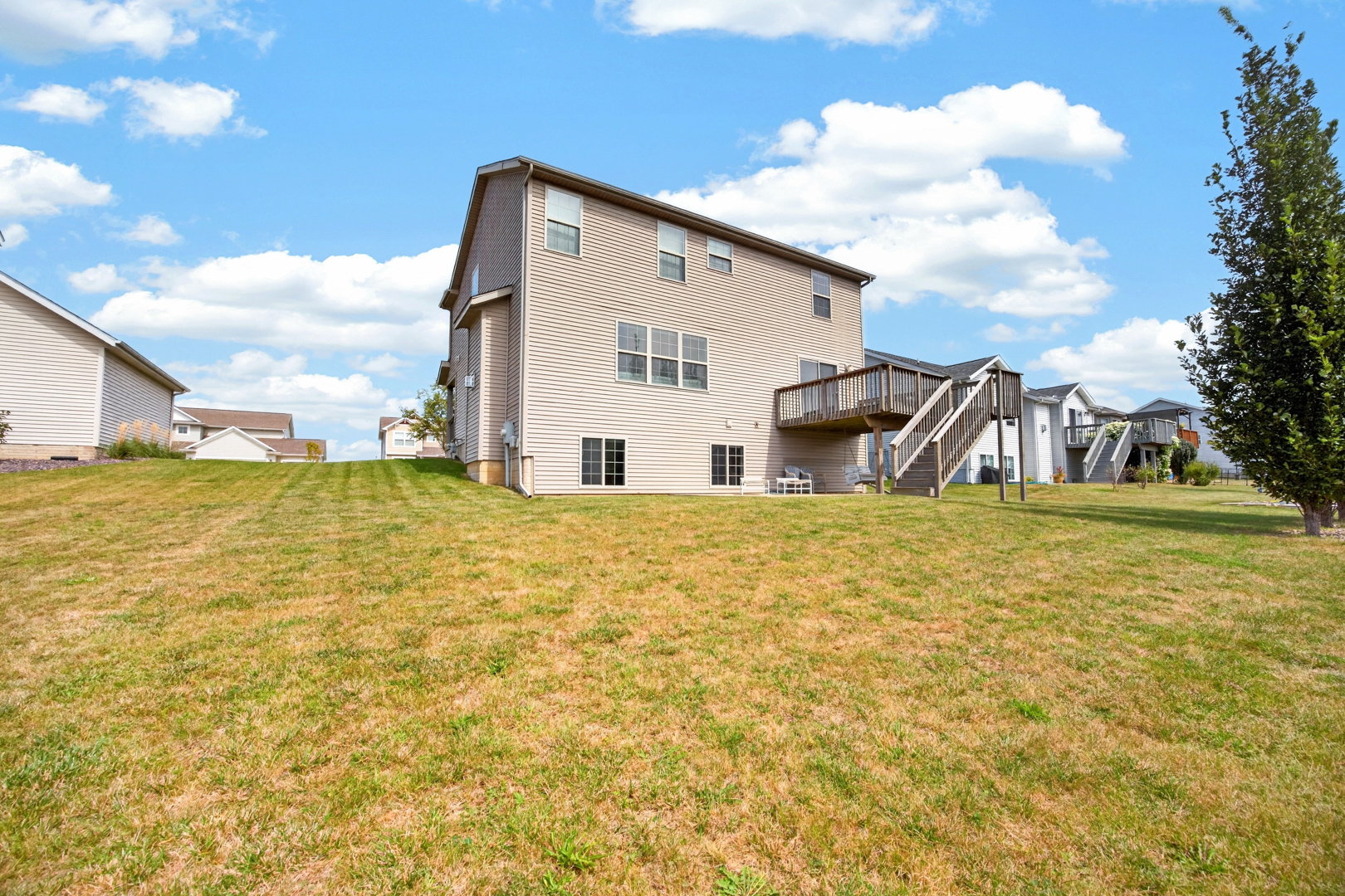 1711 Coralstone Way Property Photo 39