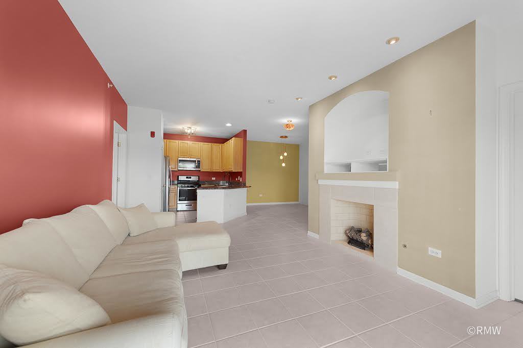 1275 W Lake Street 303 Property Photo 8