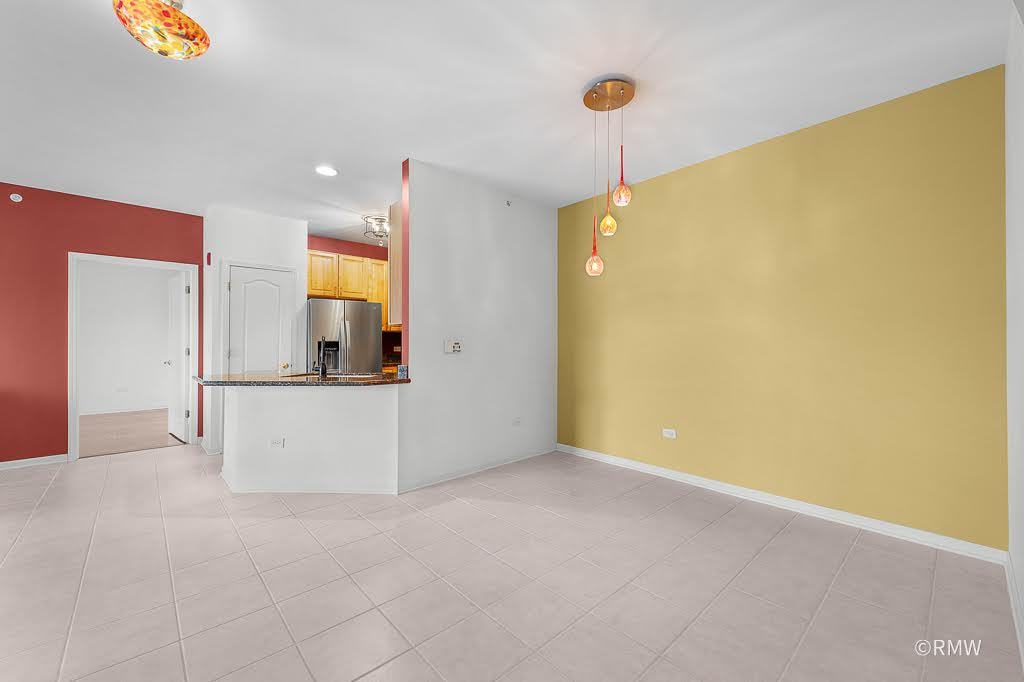 1275 W Lake Street 303 Property Photo 11